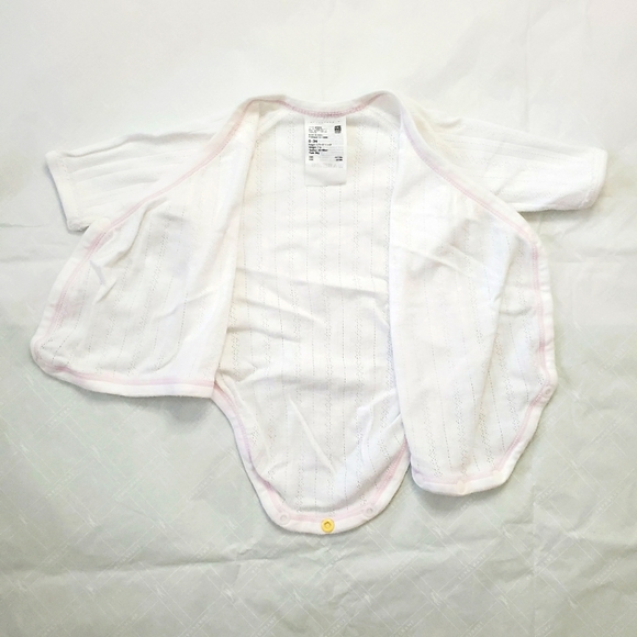 Uniqlo Baby (0-3M) Bodysuits (4-Pack) - Picture 6 of 7